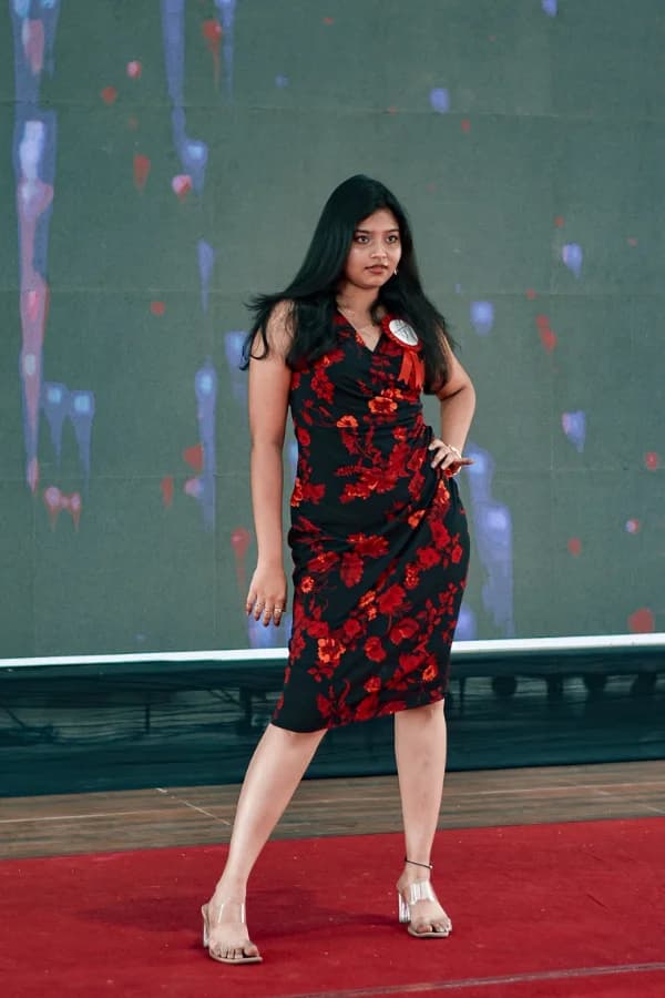 V-Glam: Girls (Western)